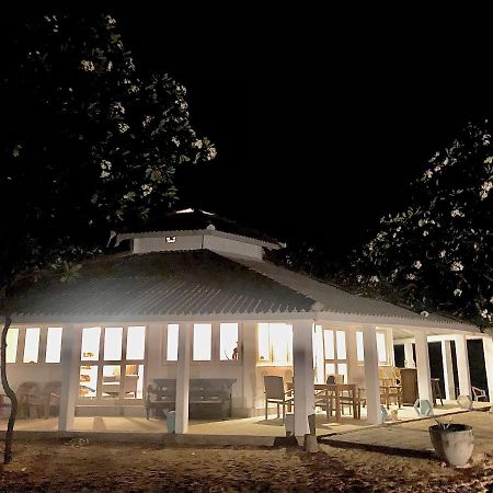Moon Isle Beach Bungalow Nilaveli Luaran gambar