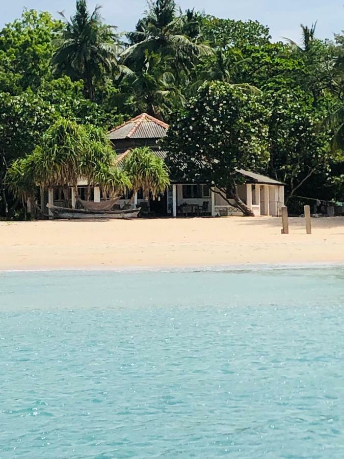 Moon Isle Beach Bungalow Nilaveli Luaran gambar